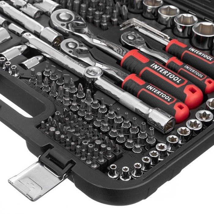 Набір інструментів INTERTOOL ET-8219, 1/2