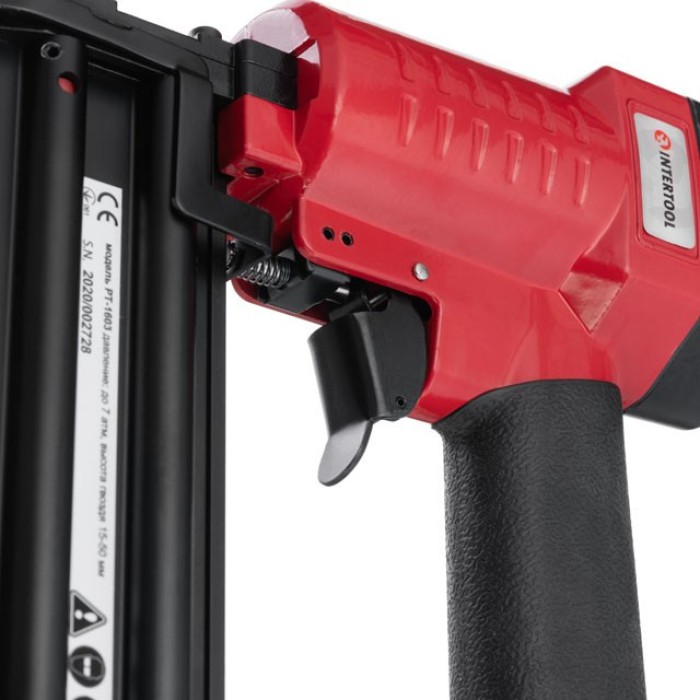 Степлер пневматичний під цвяхи INTERTOOL PT-1603, цвяхи 16-50 мм