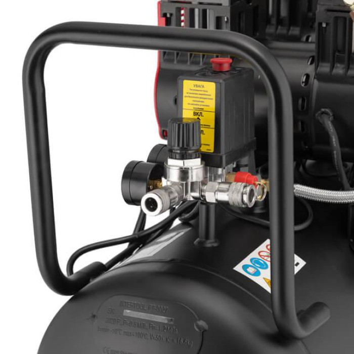 Компресор INTERTOOL PT-0027,50 л, 2x1.1 квт, 220В, 8атм, 320 л/хв, 1400 об/хв, безмасляний, 4 циліндра .