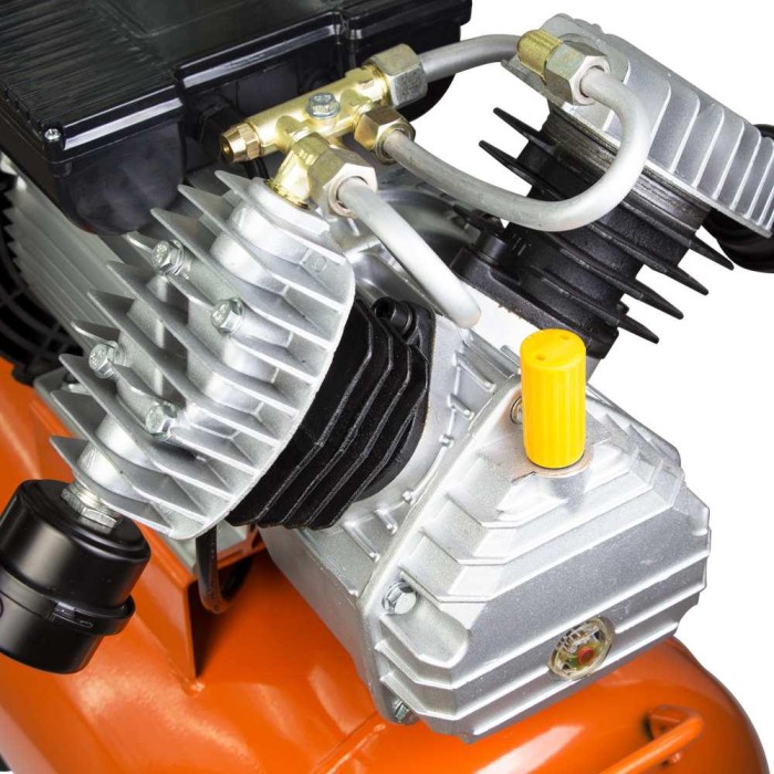 Компресор V 2.5 кВт 435л/хв 8бар 50 л (2 крани) GRAD (7043945)