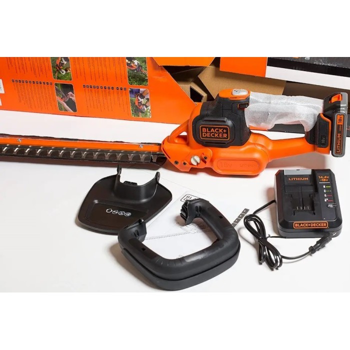 Кусторез аккумуляторный Black+Decker GTC36552PC-QW, Li-Ion 36 В 2 А/час шина 55 cм шаг зуба 22 мм + АКБ и ЗУ