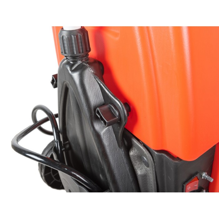 Опрыскиватель аккумуляторный с тележкой Mastertool 92-9450, 16 л, 12 V, 8 а/ч