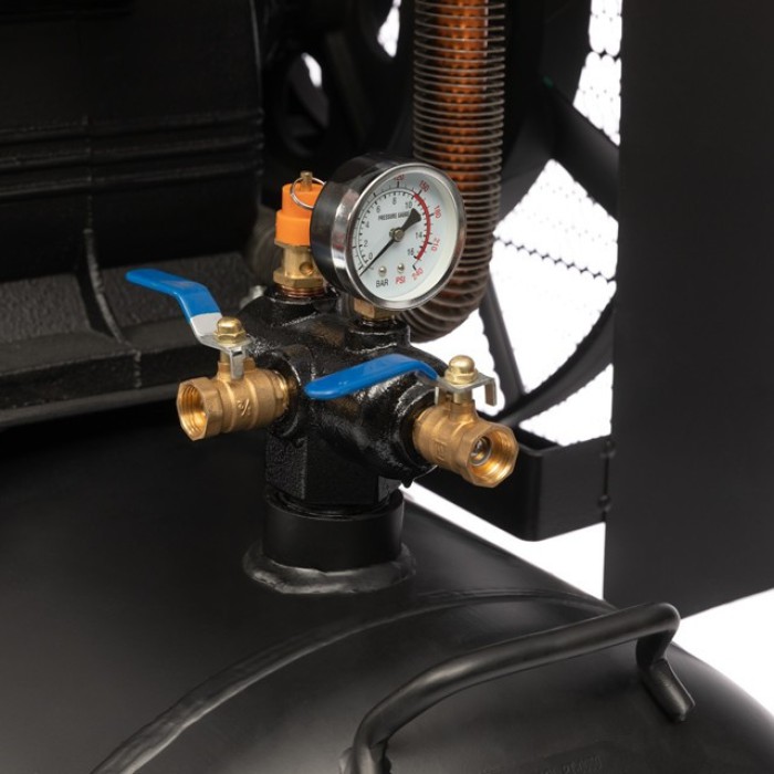 Компресор INTERTOOL PT-0050, 300 л, 11 кВт, 380 В, 8 атм, 1600 л/хв. 3 циліндра