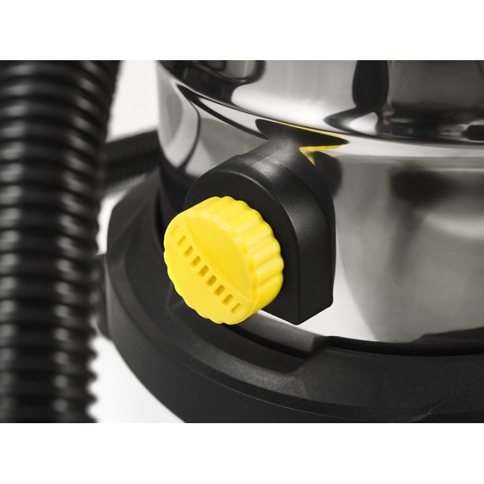 Промисловий пилосос Sturm VC7220Q, 20л, 1700 Вт, 19 кПа, насадки, вбудована розетка, повітряний піт