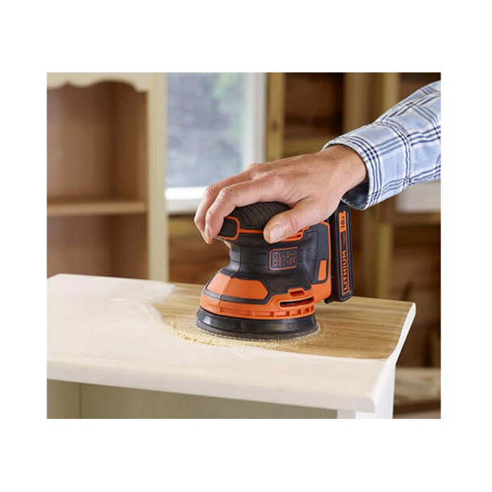 Эксцентриковая аккумуляторная шлифмашина Black+Decker BDCROS18 (18 В, 1,5 Ач)