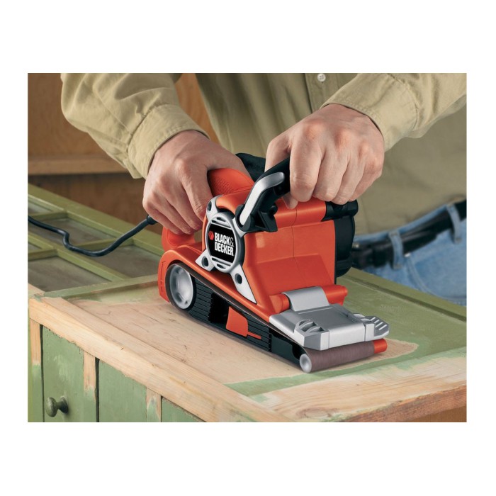 Стрічкова шліфувальна машина Black+Decker 720 Вт 533 х 75 мм KA88-QS