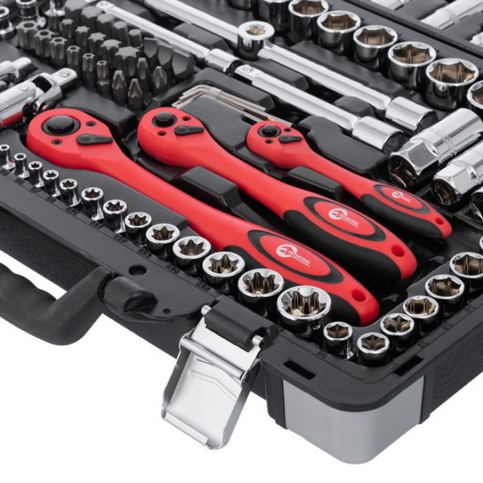 Професійний набір інструментів INTERTOOL ET-7151, 1/4