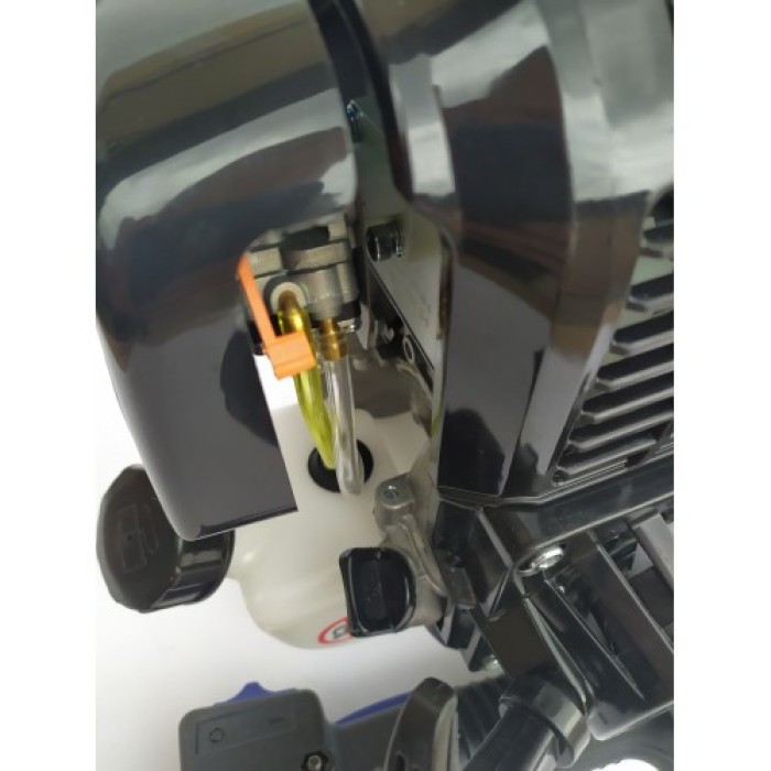 Бензокоса Беларусмаш ББТ-6800 (чотиритактна, 1 диск, 1 котушка) Бензокоса Беларусмаш ББТ-6800 (чотиритактна, 1 диск, 1 котушка)