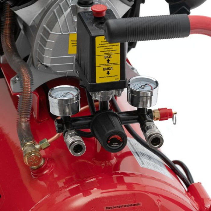 Компресор INTERTOOL PT-0004, 50 л, 2.23 кВт, 220 В, 8 атм, 354 л/хв, 2 циліндра