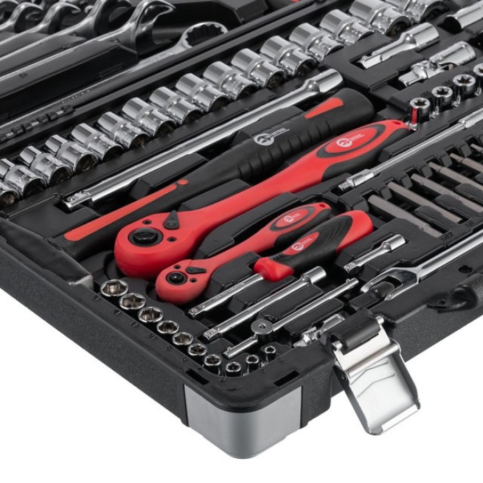 Професійний набір інструментів INTERTOOL ET-7119, 1/4