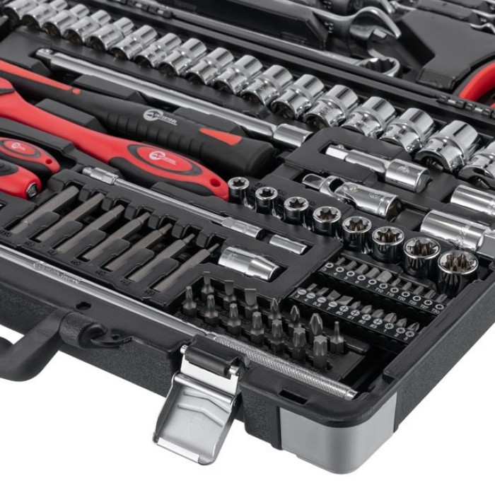 Професійний набір інструментів INTERTOOL ET-7119, 1/4