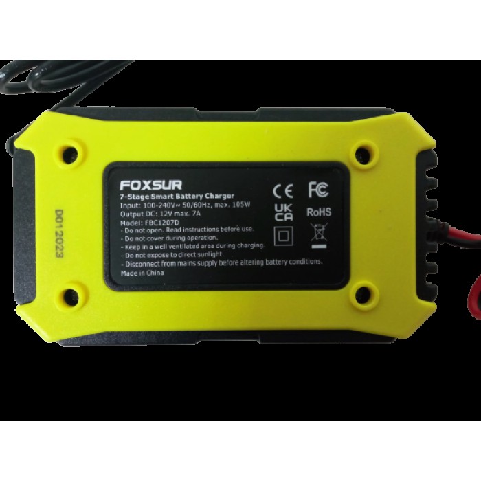Умное импульсное зарядное для авто, мото, лодочных аккумуляторов FOXSUR FBC1207D 12V 7A