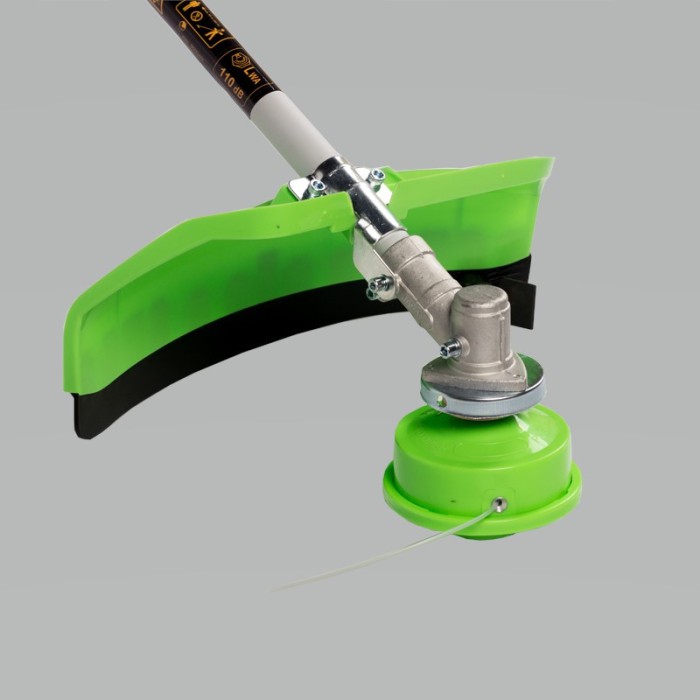 Тример бензиновий Gärtner BCG-2852 S2, 51.7 см³, максимальна ширина скошування 440 мм, бак 1.2 л.