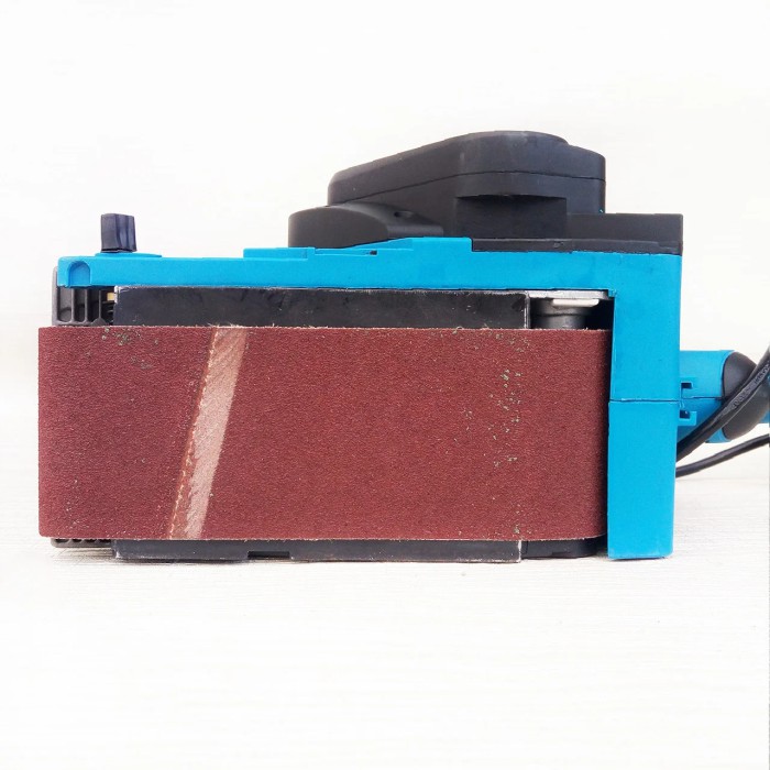 Стрічкова шліфувальна машина Riber-Profi ЛШМ 76/1350б Стрічкова шліфувальна машина Riber-Profi ЛШМ 76/1350б