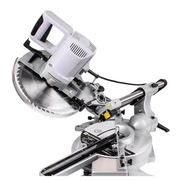 Пила торцювальна Елпром ЕПТ-255П, диск 255 мм, 2200 Вт, 5000 об/хв, протяжка, лазер, глибина реза 90 мм