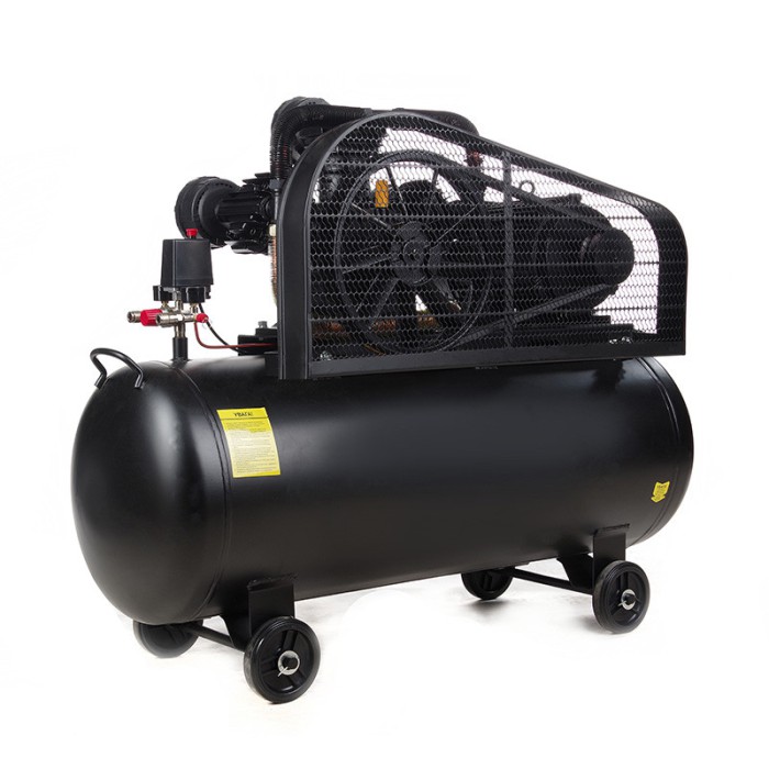 Компресор трициліндровий ремінний OFBD-200X 8Бар 7.5 кВт 1050 л/хв 200 л 380 В (2 крани) + Олія 1 л APRO