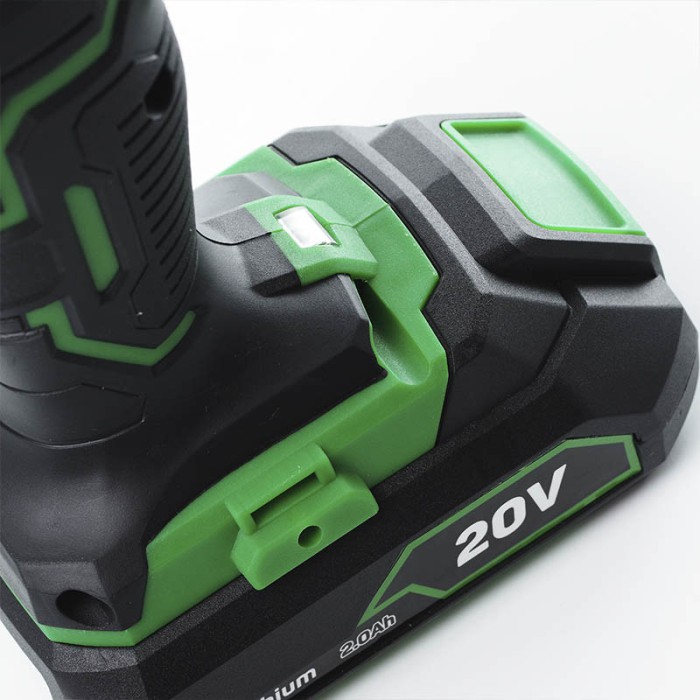 Дрель-шуруповерт, быстросъем APRO 20В, 2А, 20DC, 2 АКБ, ЗУ, кейс