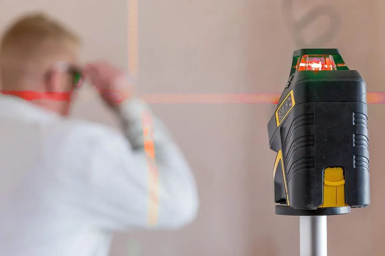 Нівелір лазерний лінійний червоний STANLEY 