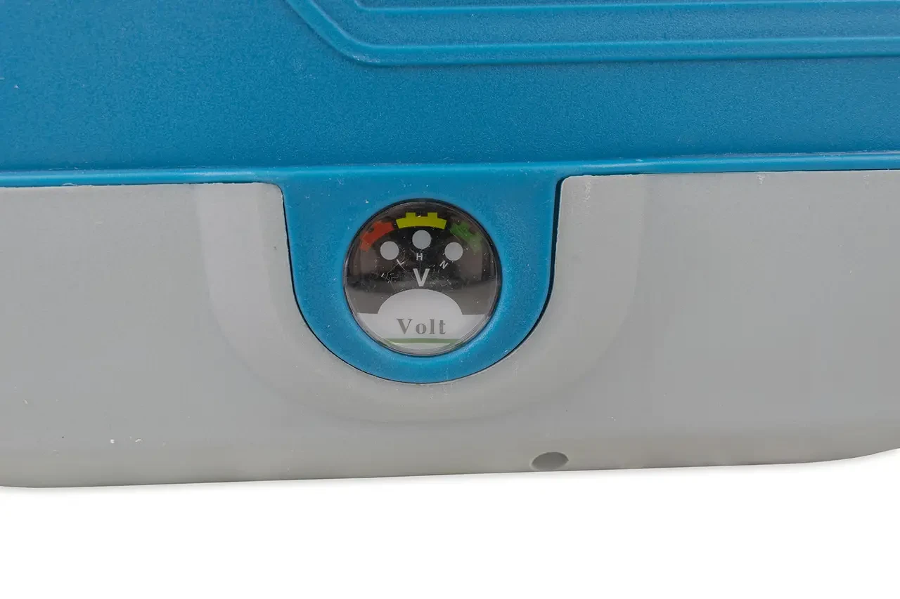 Опрыскиватель аккумуляторный KRAISSMANN 16 ASM 9 (16 л, 9 А*ч, встроенный миксер)