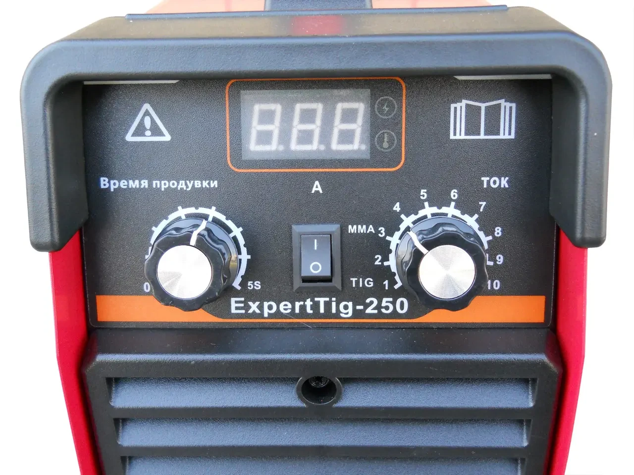Зварювальний інвертор аргоно-дуговий Edon EXPERTTIG-250, 5.6 кВт, зварювальний струм 10-250 А, ККД 85%, захист IP21S