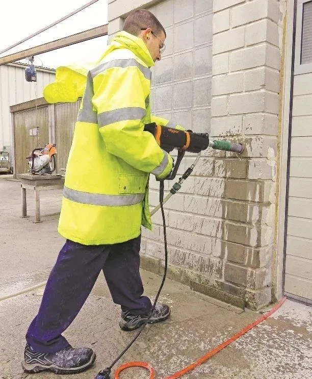 Дриль алмазного буріння Norton Clipper CDM203 (2 кВт) Дриль алмазного буріння Norton Clipper CDM203 (2 кВт)